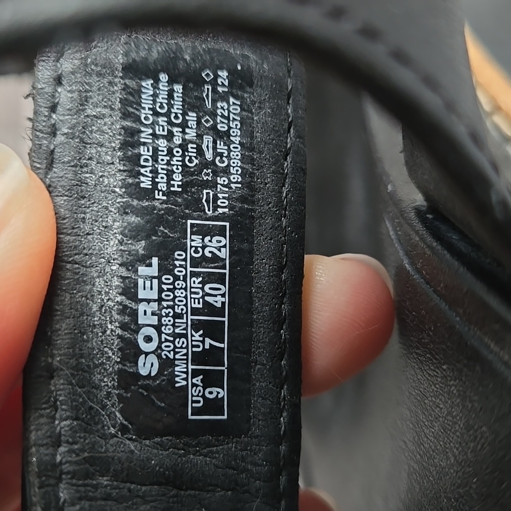 Sorel Black/Tan Platform Sandals, Womens 9 - Picture 3 of 12